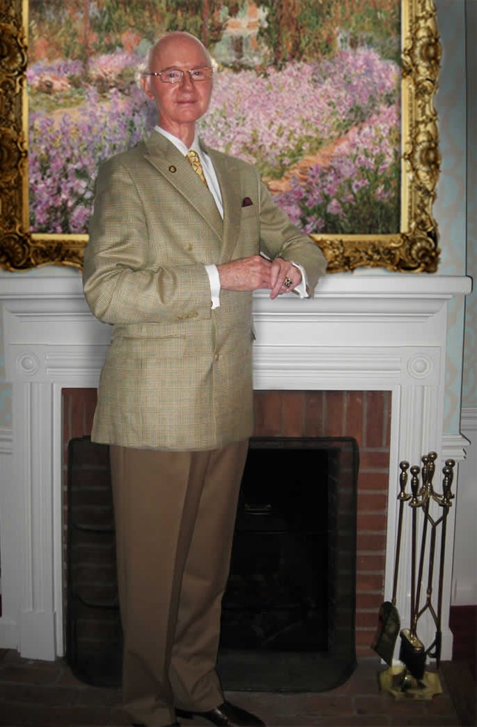 rda_greenbrier_mantle_taken_2008_raleigh-degeer-amyx-with-monet-painting